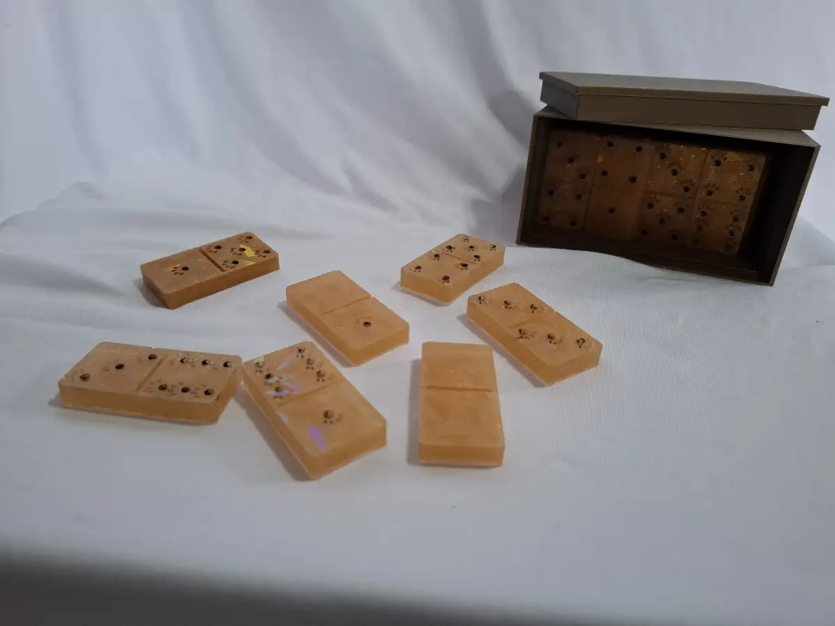 Dominos pâte de chat