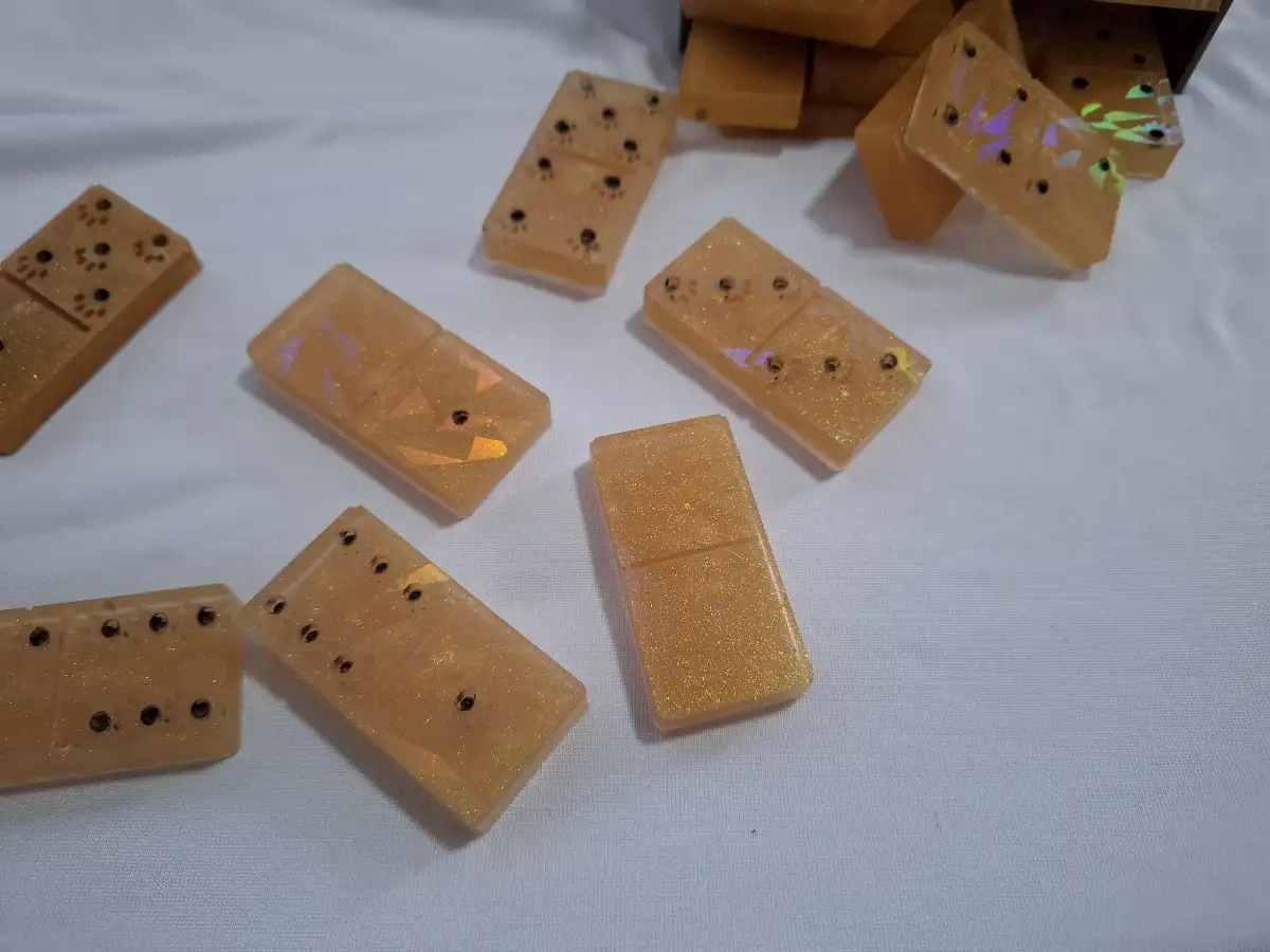 Dominos pâte de chat